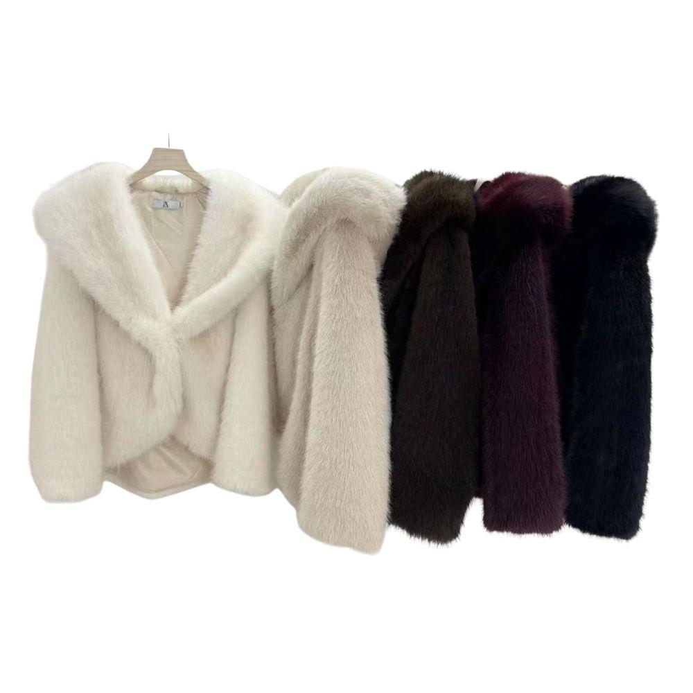SNOWFALL LUXE CROPPED FUR JACKET