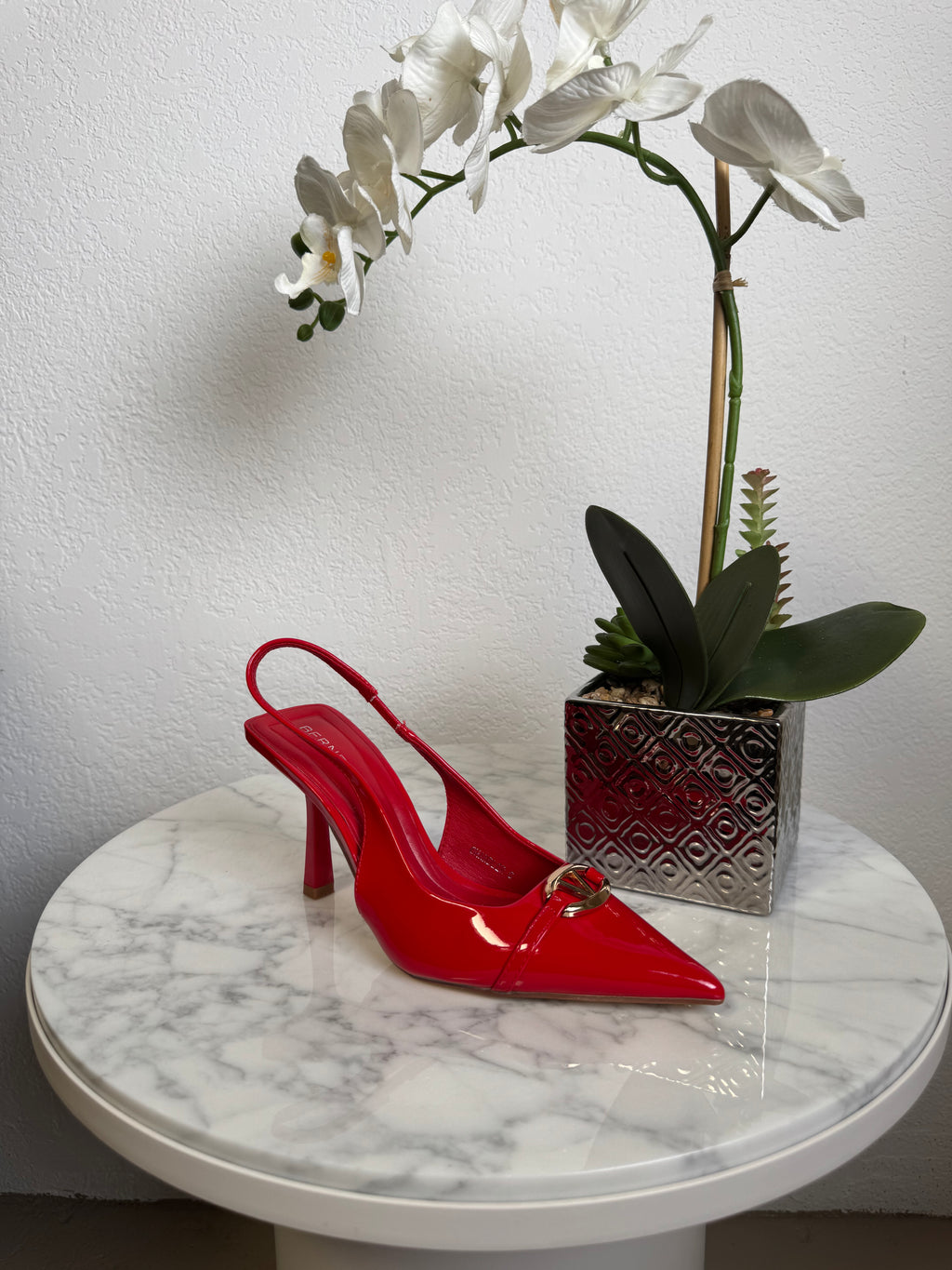 Scarlet Crest Heel